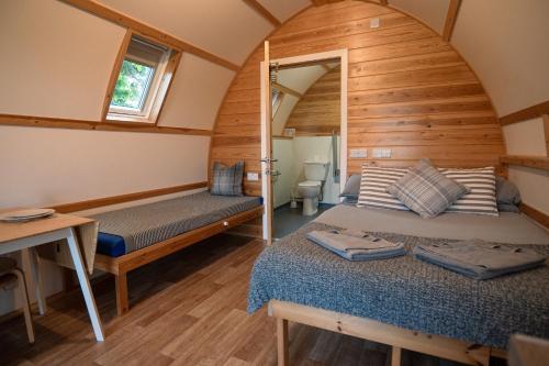 1 double bed, 1 sofa bed