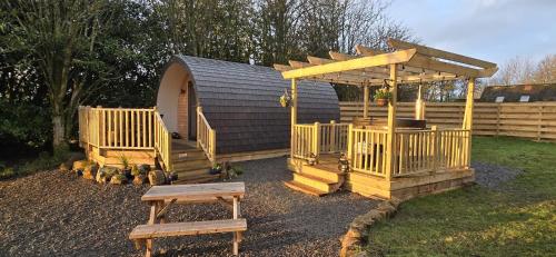 The Fells - Campsie Luxury Pods with hot tub, Glasgow