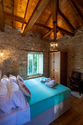 1 double bed