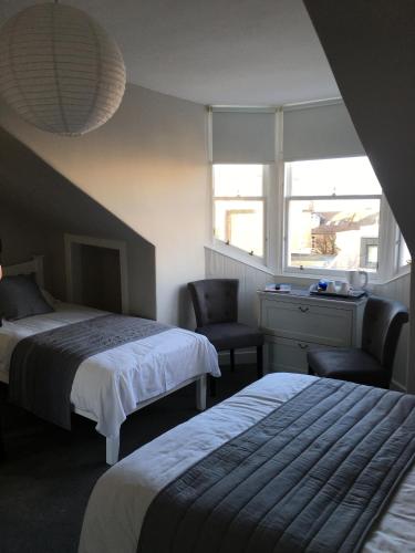 Amaryllis Guest House - image 6