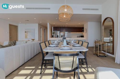 Stunning Seafront 4-Bedroom Apartment with Maid’s Room - image 13