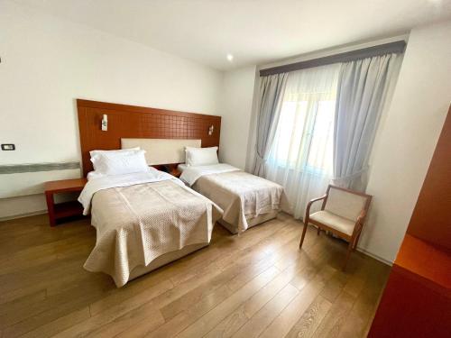 City 5 Hotel in บโลกู