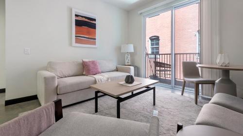 275 on the Park - Senate Apartments by Barsala