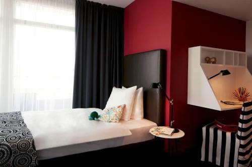 THE MADISON Hotel Hamburg - image 7