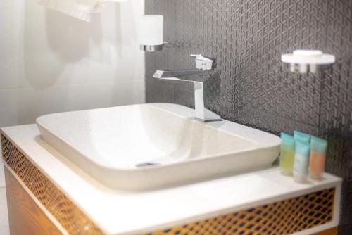 StayShort - Awesome Studio Apartment with Burj Khalifa View at Business Bay, Дубай (фото 8)