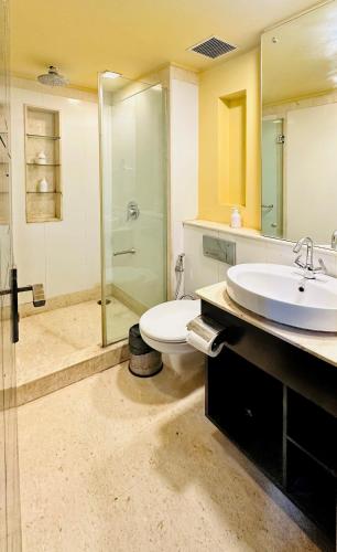 Posh Suites - Golf Course Road – Gurgaon, NY