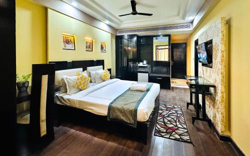 Double Room image 5