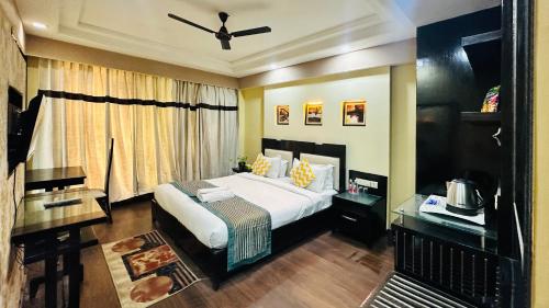 Double Room image 4