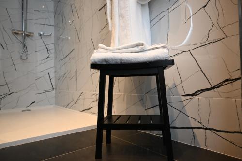 LOGIS Hotel Borel - 샤워실