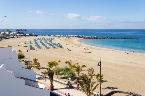 Home2Book Comfy Apt Pool & Terrace, Las Americas in Tenerife