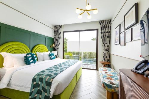room detail thumbnail 1