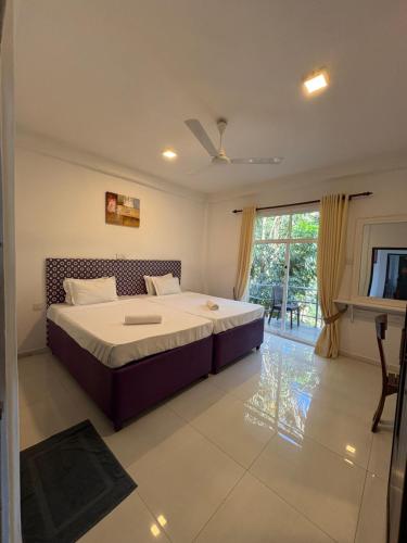 Deluxe Double Room with Balcony room in Wake N Flow Weligama