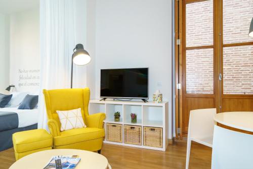 Valencia Home - image 5