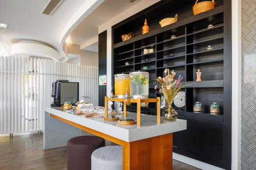 Jupiter Marina Hotel - Couples & Spa - image 6