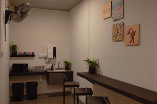 Faciliteiten, Snooze Station by Sydney Galle in Galle