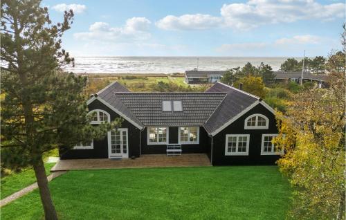  4 Bedroom Gorgeous Home In Knebel in Knebel
