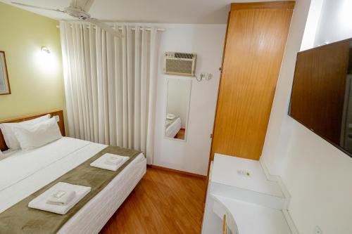 Superior Triple Room image 10