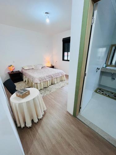 Casa de temporada bem próxima á praia (Casa de temporada bem proxima a praia) in ปอนตา ดาส กานาส