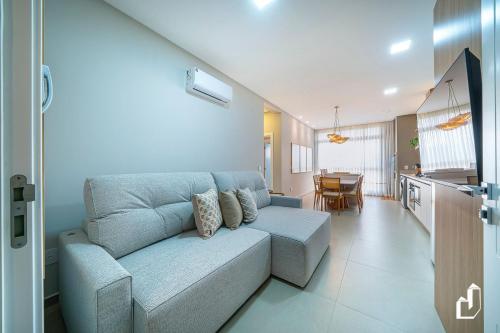 Apartamento exclusivo com 02 Suítes, 30m da praia (Apartamento exclusivo com 02 Suites, 30m da praia) in บอมบิญาส