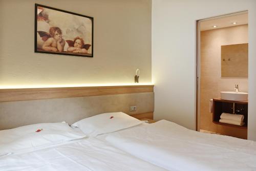 Residence Hotel Fever - image 2