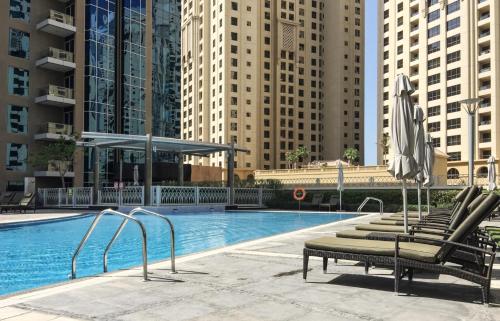 Marina Royale 3BR I Luxe Harbor View I by Meerak - image 11