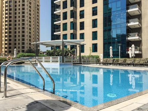 Marina Royale 3 Bedroom Apartment I Luxe Marina Harbour & Yacht Club Views I Nearby to a Beach I Free Pool Gym Wi-Fi and Parking I by Meerak - image 13