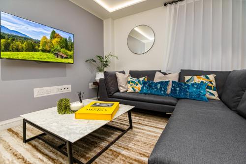 Stylish 4BD Mews House Close to Paddington - image 2