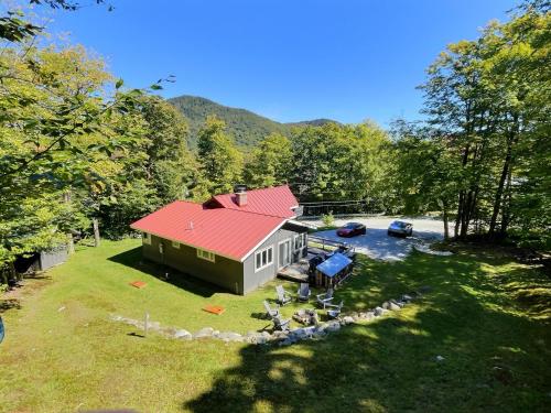 Alpine Chalet Grill Fire pit Pool Gym CornHole - image 2