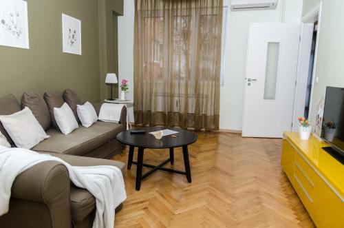 VIP Apartments Sofia - image 14