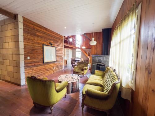 Közös társalgó / TV, Wesley House Hosteria Boutique in San Martin De Los Andes