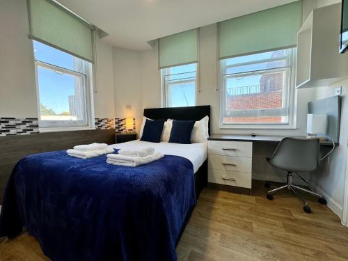 PS APARTMENTS - image 6