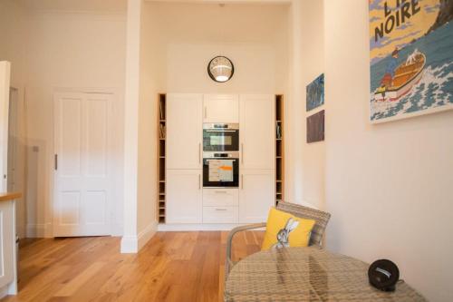 Stunning 3 Bed Flat in the Heart of the West End, Glasgow (zdjęcie 9)