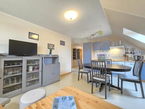 Apartment with Terrace room in Ferienwohnung Strandbrise