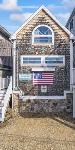 Perkins Cove Oceanfront Cottage Perkins Cove Oceanfront Cottage