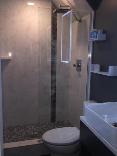 University Inn & Suites ASU Tempe - Adults Only - 화장실