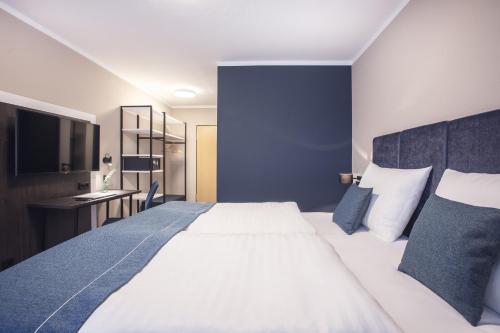 1 queen bed