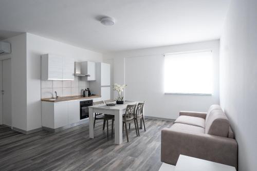 Capri Residence 2