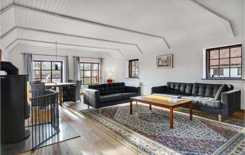  Beautiful Home In Nykøbing Sj With Kitchen in Nykøbing Sjælland