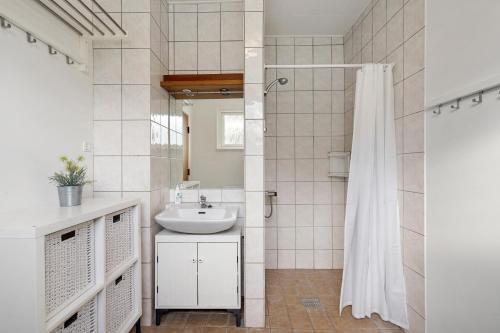 Oceanfront Apartment 12C 2 Bedrooms Free Parking Oceanfront Apartment 12C 2 Bedrooms Free Parking