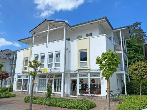 Villa Salus Whg 4 mit 2 Bädern, Balkon & Sky in Baabe, Deutschland
