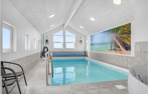 Swimming pool, Pet Friendly Home In Hadsund With Sauna in Hadsund