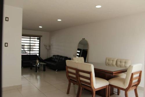 . Casa moderna con terraza privada