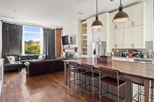 Modern Knoxville Gem Near Campus and Eateries! in Knoxville, USA