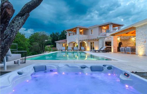Villa Rapavel – khách sạn tại Tinjan