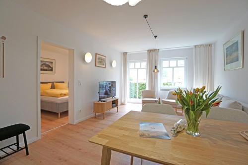 One-Bedroom Apartment with Balcony and Terrace image 8