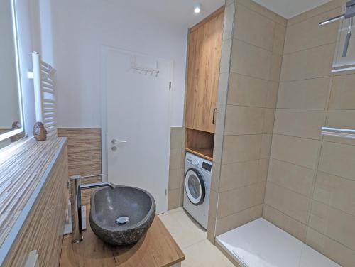 One-Bedroom Apartment with Balcony and Terrace image 2