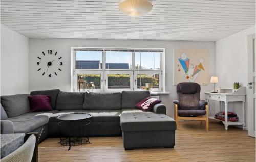  5 Bedroom Pet Friendly Home In Strandby in Strandby