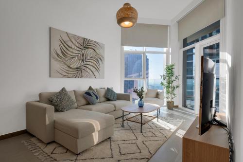 2BR Luxury Retreat - Stunning Canal and Sea View, Dubaï (photo 2)