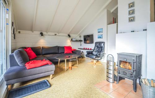 Two-Bedroom Holiday Home In Thisted in Norre Vorupor