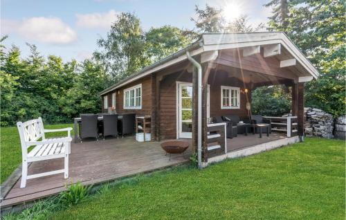  Cozy Home In Bogø By With Wifi in Bogø By